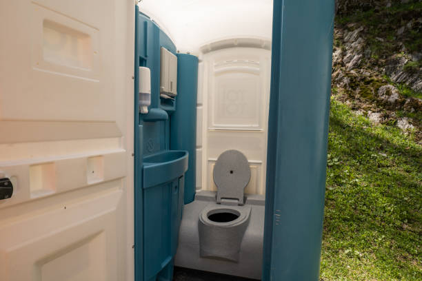 Best Affordable portable toilet rental  in Castle Pines Village, CO